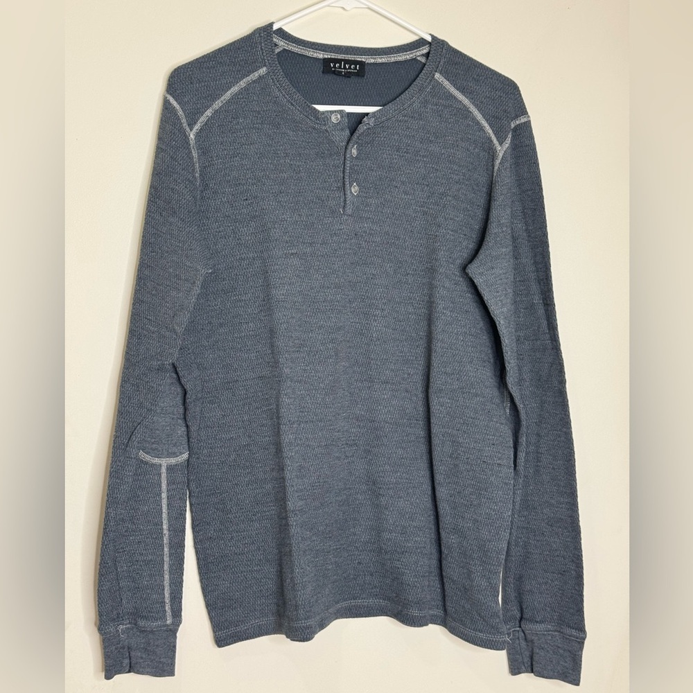 Velvet by Graham & Spencer Dark Gray Long Sleeve Henley